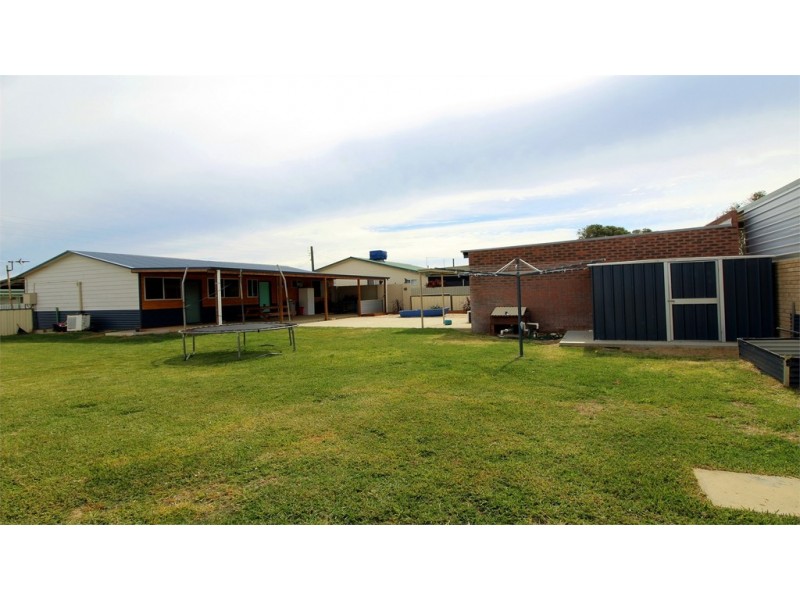 17 Ward Street, Jurien Bay WA 6516