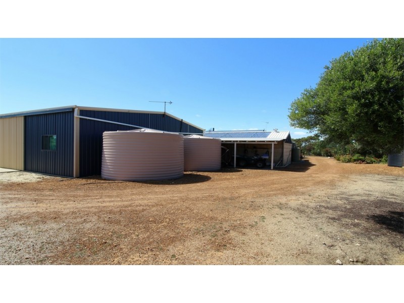 132 Flying Foam Way, Jurien Bay WA 6516