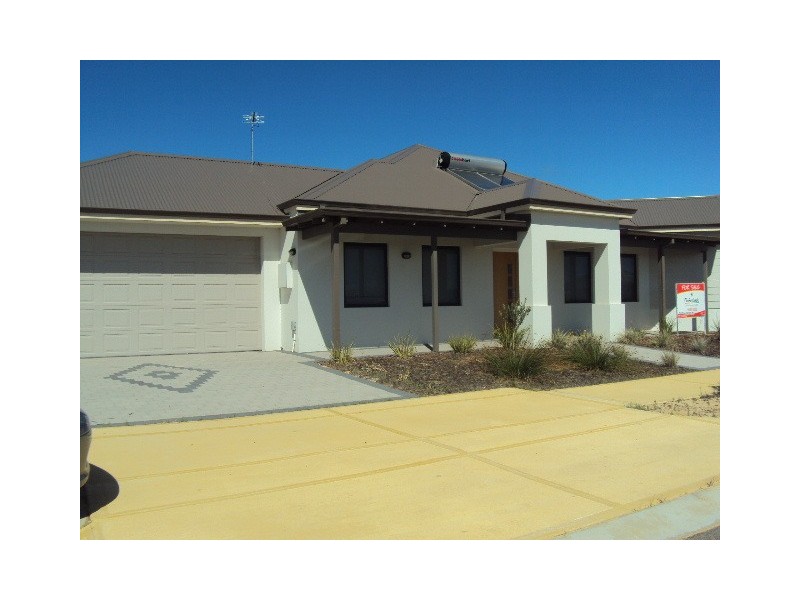 2 Lily Way, Jurien Bay WA 6516
