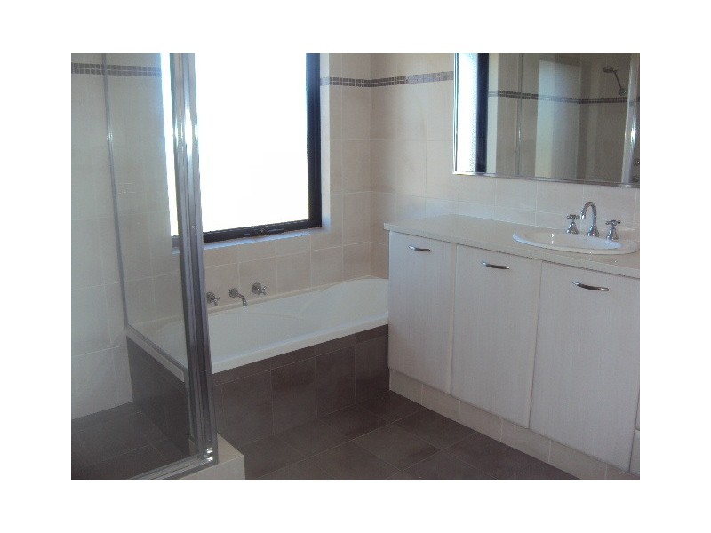 2 Lily Way, Jurien Bay WA 6516