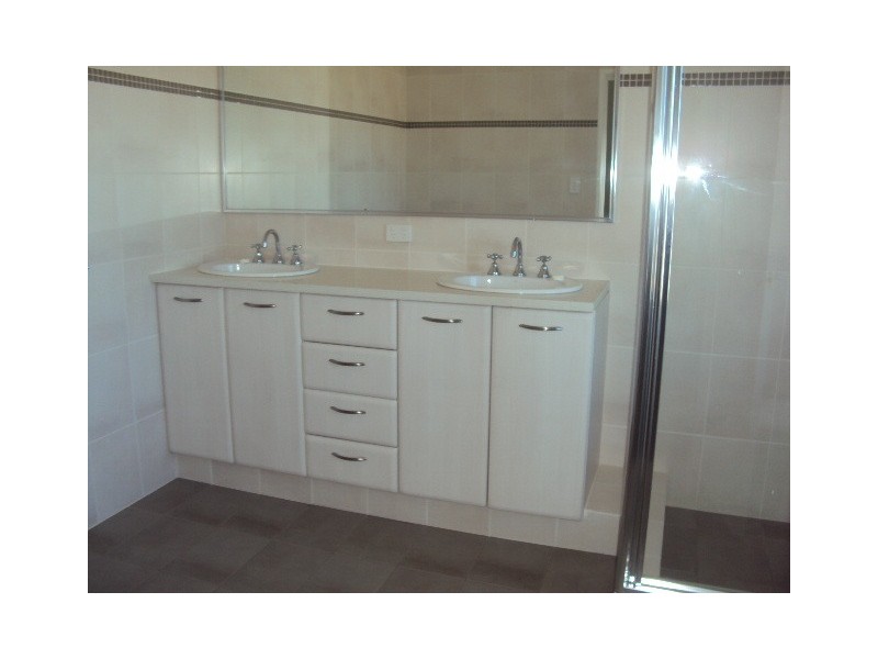 2 Lily Way, Jurien Bay WA 6516