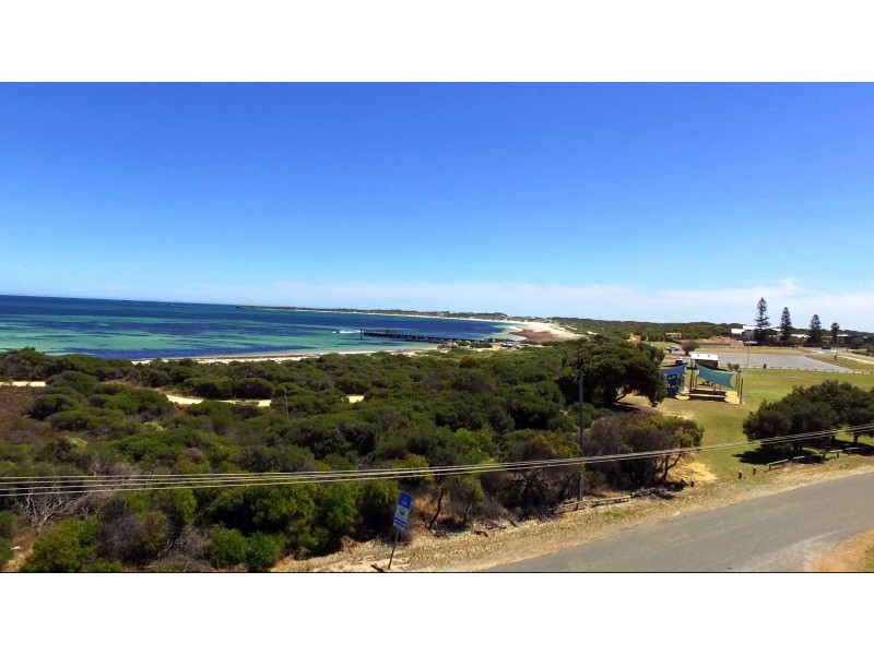 2 Read Street, Green Head WA 6514