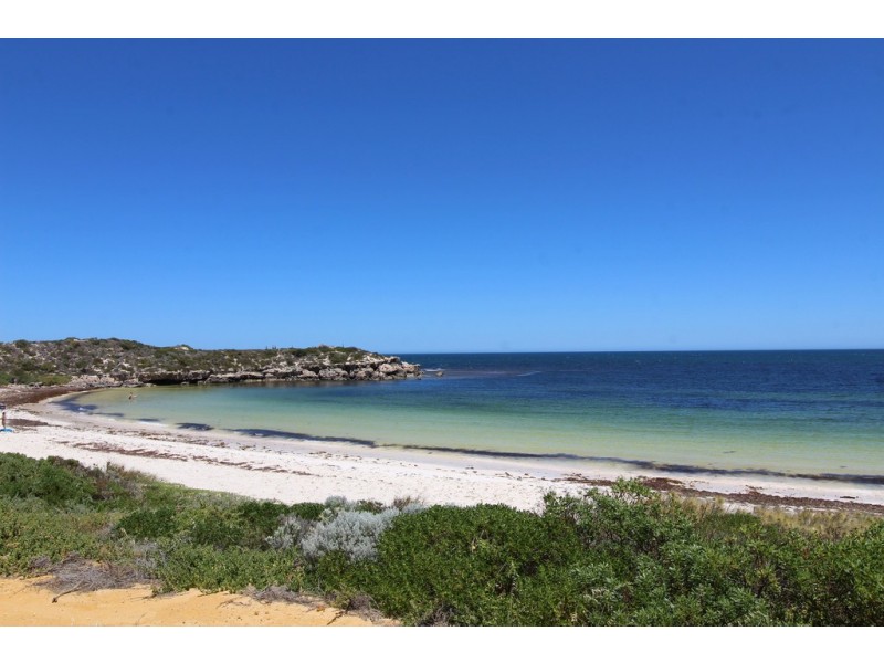 2 Read Street, Green Head WA 6514