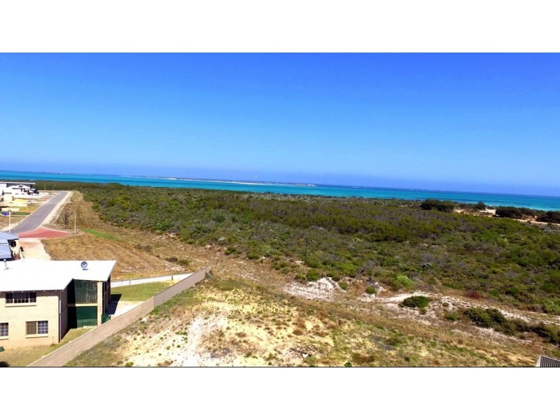 30 Coubrough Place, Jurien Bay WA 6516