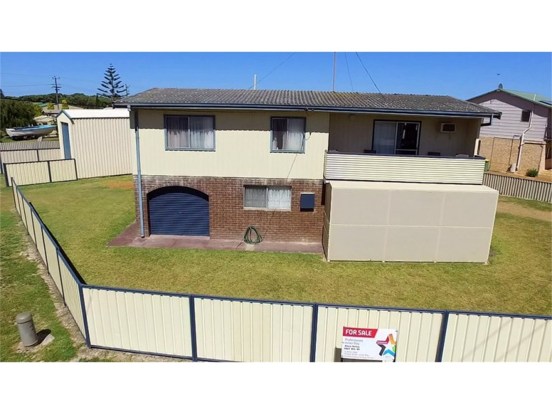 2 Iberia Street, Cervantes WA 6511