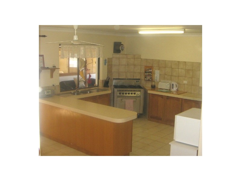 4 McGilp St, Green Head WA 6514