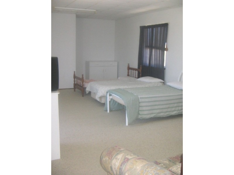 4 McGilp St, Green Head WA 6514