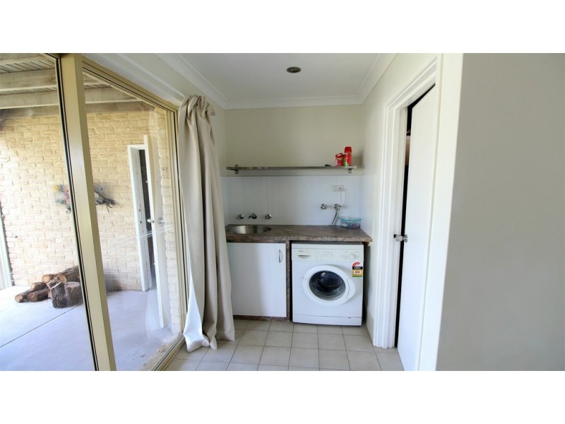 27A Coubrough Place, Jurien Bay WA 6516