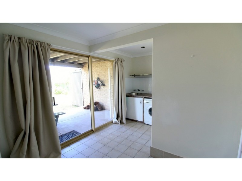 27A Coubrough Place, Jurien Bay WA 6516