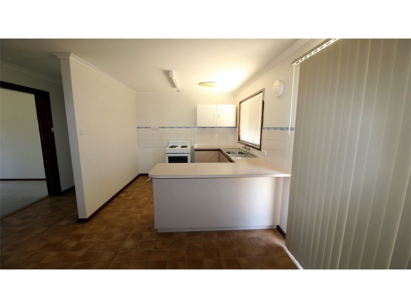 12 Heitman Close, Jurien Bay WA 6516