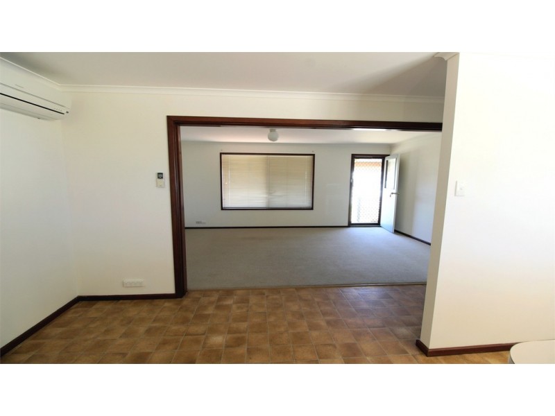 12 Heitman Close, Jurien Bay WA 6516