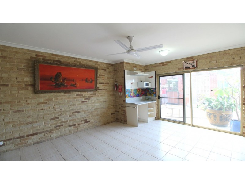 1/5 Grigson Street, Jurien Bay WA 6516