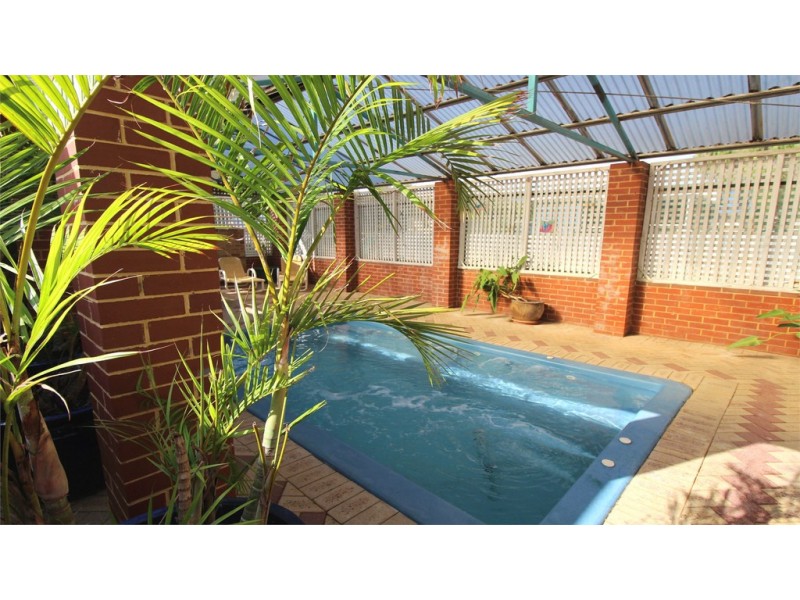 1/5 Grigson Street, Jurien Bay WA 6516