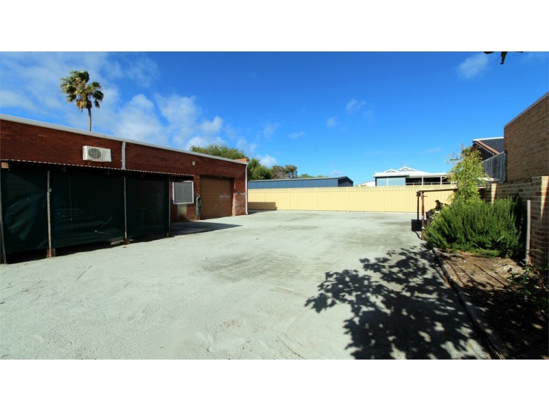 1/5 Grigson Street, Jurien Bay WA 6516