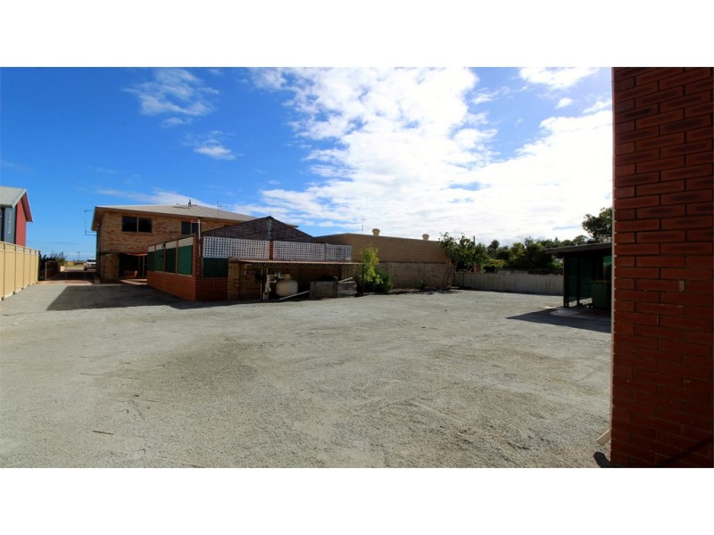 1/5 Grigson Street, Jurien Bay WA 6516