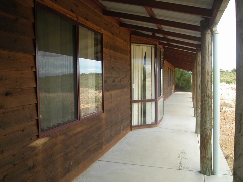 8 GERONIMO CRESCENT, Jurien Bay WA 6516