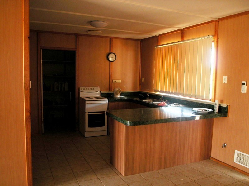 8 GERONIMO CRESCENT, Jurien Bay WA 6516