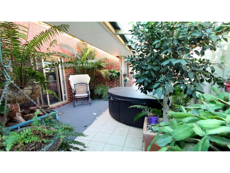 20 Heales Way, Green Head WA 6514