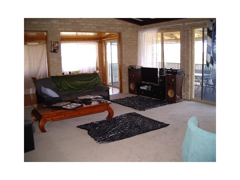 27B Coubrough Place, Jurien Bay WA 6516