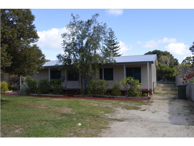 28 Cameron Street, Jurien Bay WA 6516