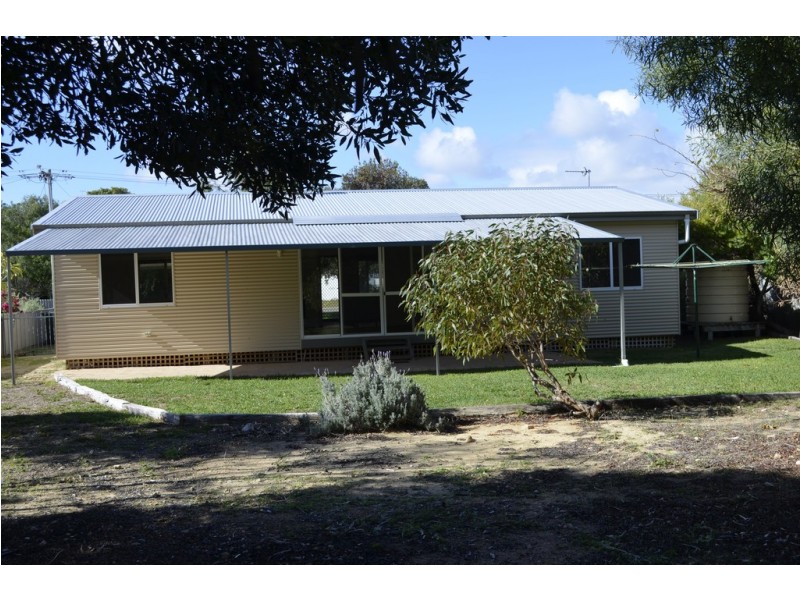 28 Cameron Street, Jurien Bay WA 6516