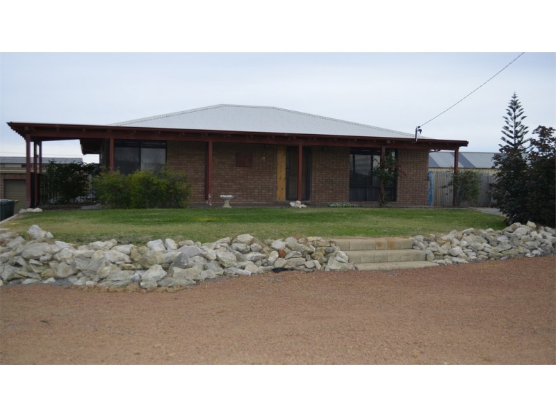 8 Malaga Court, Cervantes WA 6511