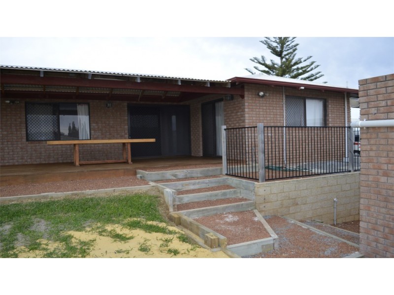 8 Malaga Court, Cervantes WA 6511