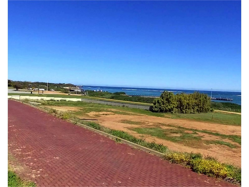 5A Johns Street, Green Head WA 6514