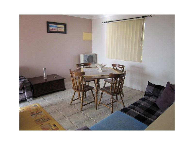 4/3 Tuart Street (Tamarisk Court Complex), Leeman WA 6514