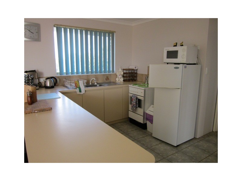 4/3 Tuart Street (Tamarisk Court Complex), Leeman WA 6514