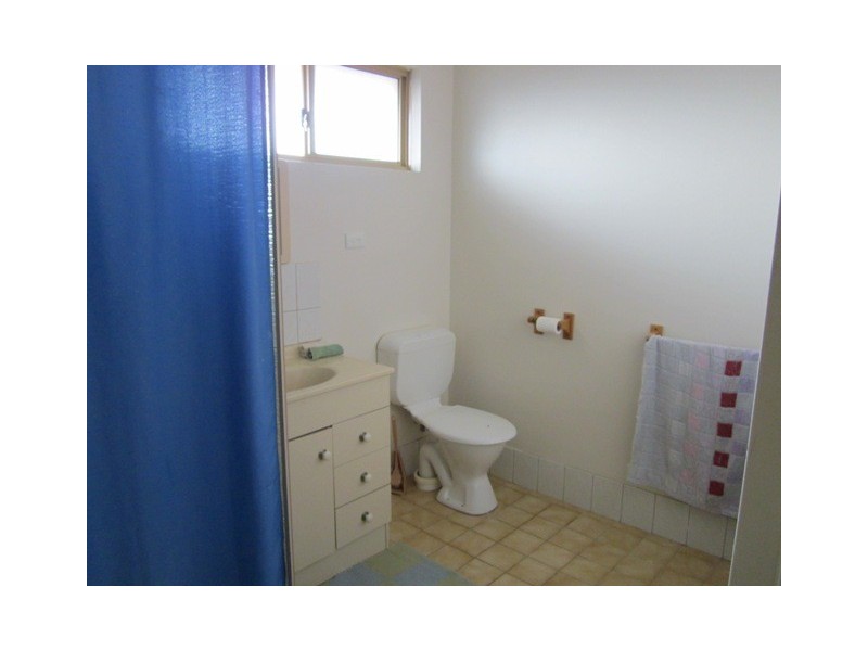 4/3 Tuart Street (Tamarisk Court Complex), Leeman WA 6514