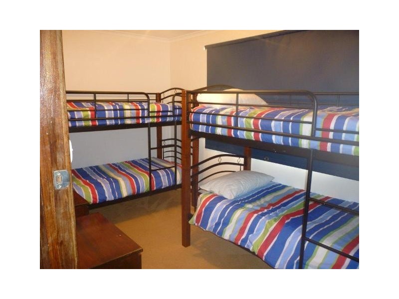 4 ELIZABETH WAY, Jurien Bay WA 6516