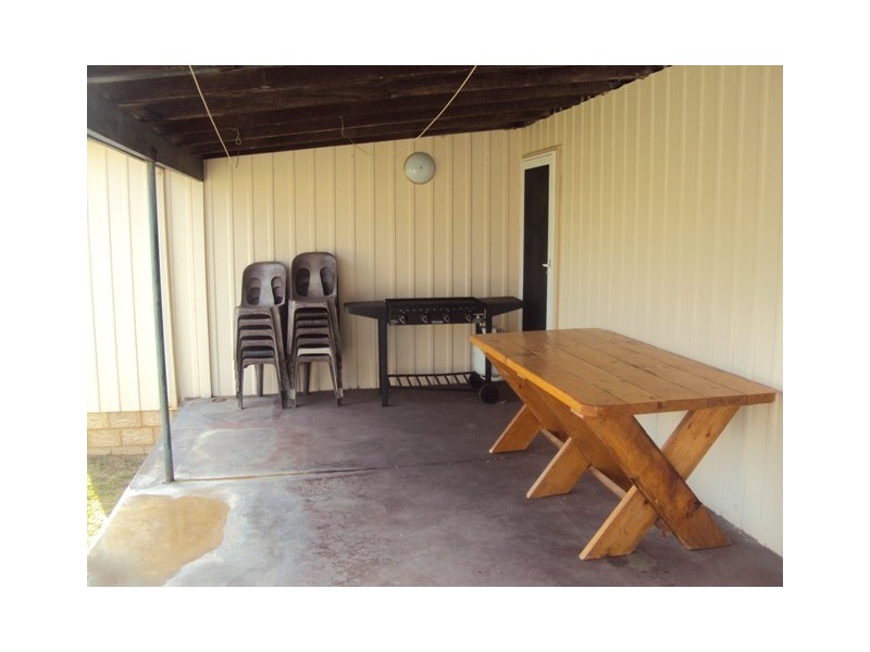 4 ELIZABETH WAY, Jurien Bay WA 6516