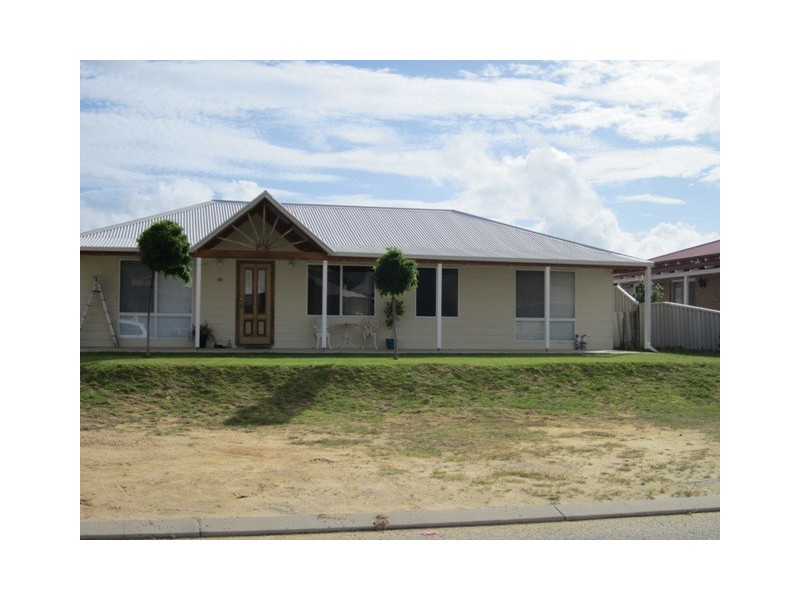 10 Shearwater Drive, Jurien Bay WA 6516