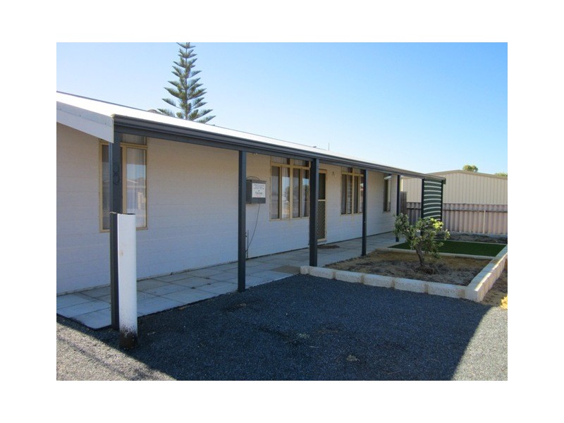 8 Heales Way, Green Head WA 6514