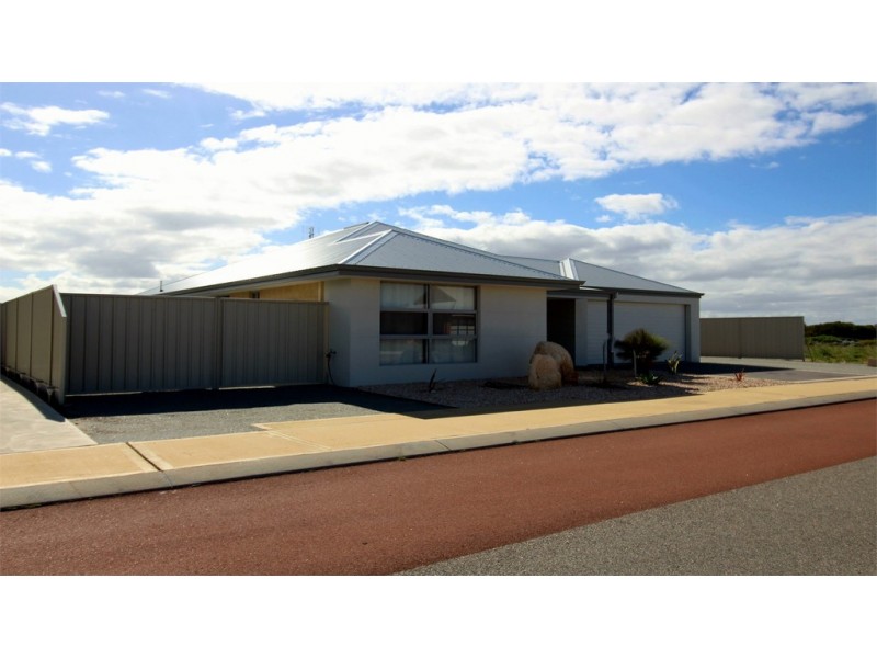 35 Hamelin Avenue, Jurien Bay WA 6516
