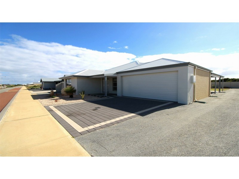 35 Hamelin Avenue, Jurien Bay WA 6516