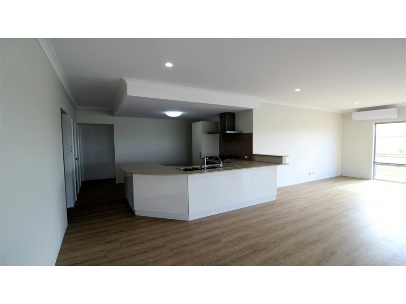 35 Hamelin Avenue, Jurien Bay WA 6516