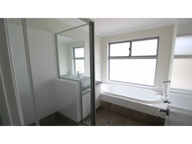 35 Hamelin Avenue, Jurien Bay WA 6516