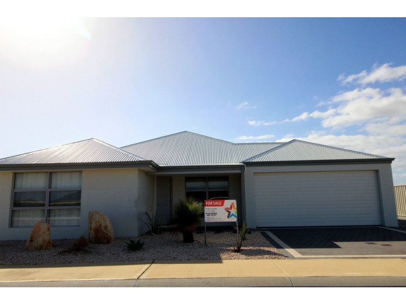35 Hamelin Avenue, Jurien Bay WA 6516