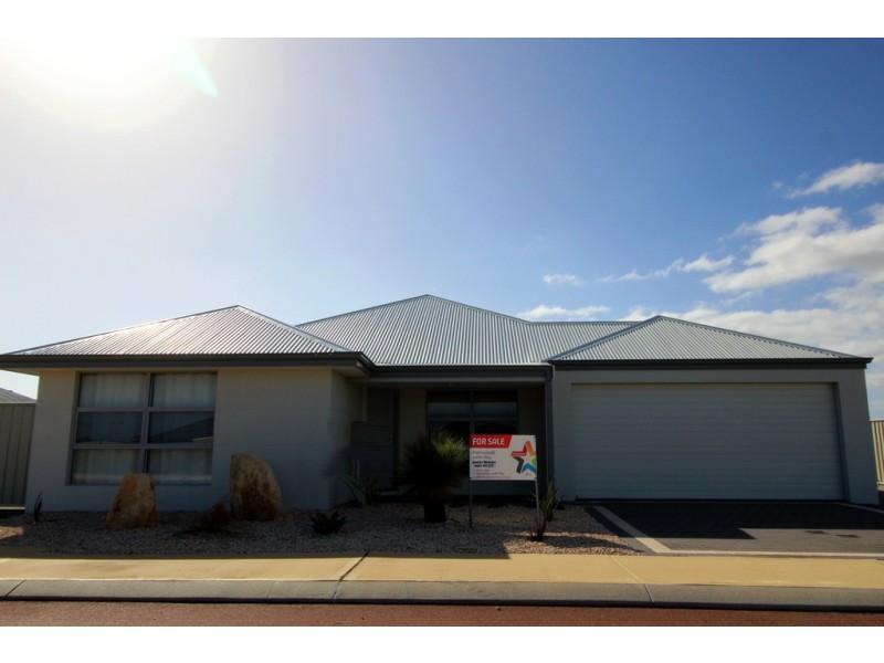35 Hamelin Avenue, Jurien Bay WA 6516