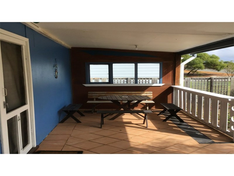 4 Battersby, Green Head WA 6514