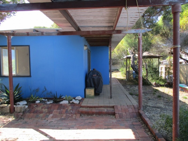 4 Battersby, Green Head WA 6514