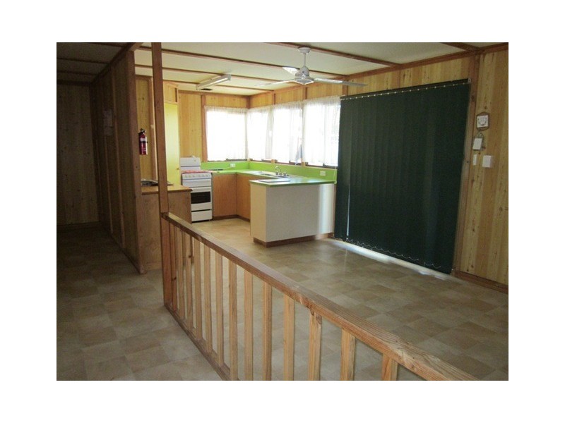 2 Coubrough Place, Jurien Bay WA 6516