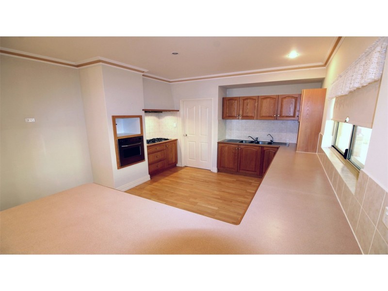 18 Casuarina Crescent, Jurien Bay WA 6516