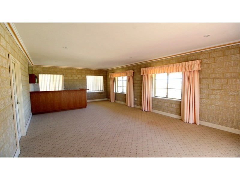 18 Casuarina Crescent, Jurien Bay WA 6516