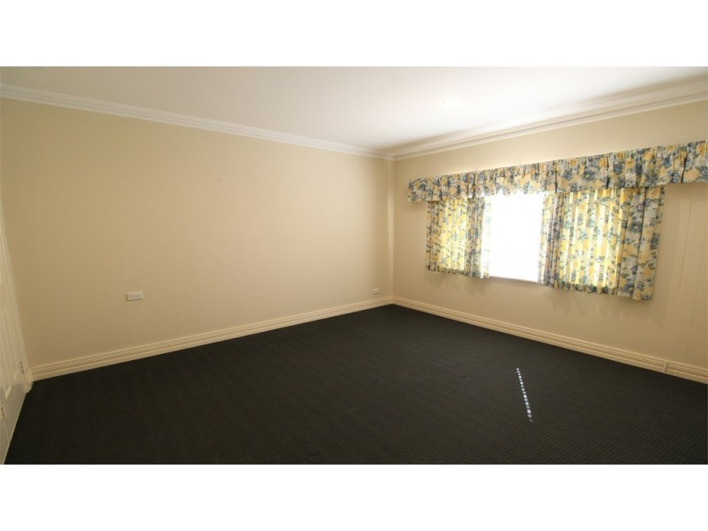 18 Casuarina Crescent, Jurien Bay WA 6516