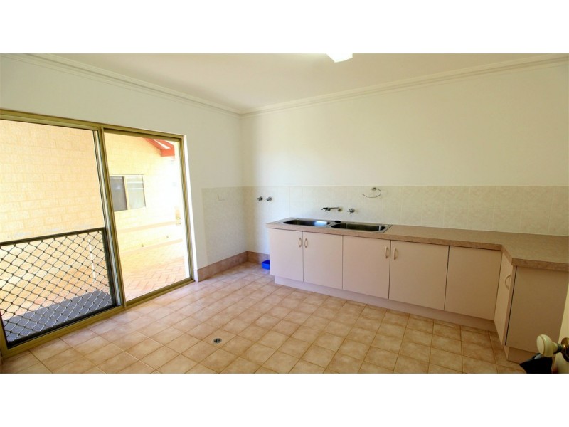 18 Casuarina Crescent, Jurien Bay WA 6516