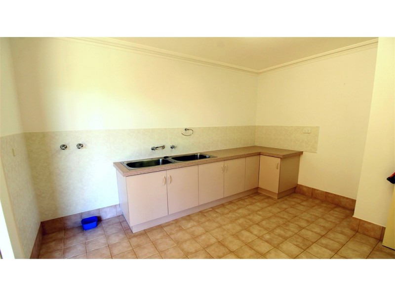 18 Casuarina Crescent, Jurien Bay WA 6516