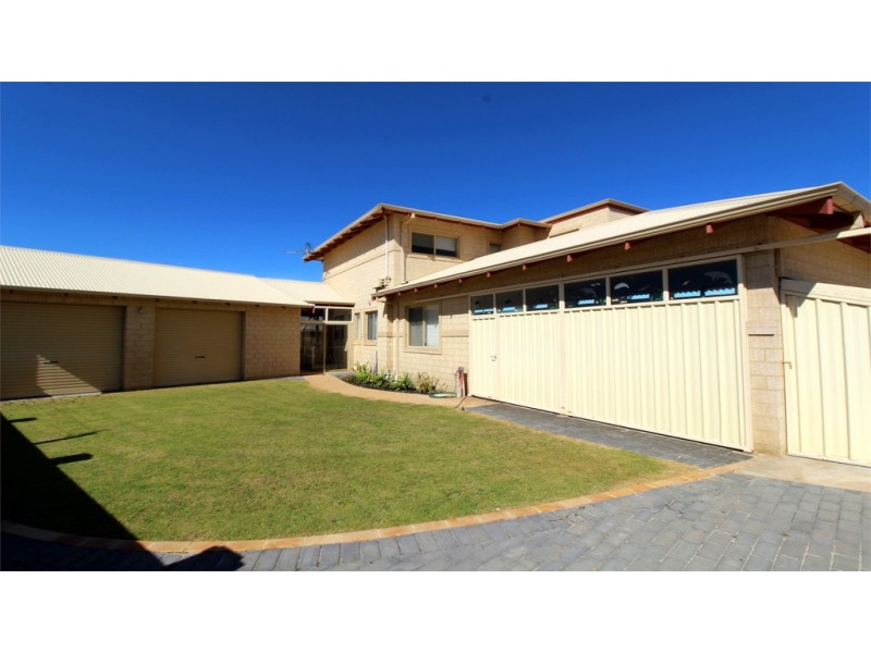 18 Casuarina Crescent, Jurien Bay WA 6516